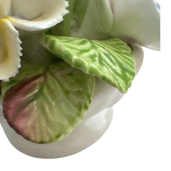 Vintage Royale Stratford Hand Made Bone China Miniature Floral Bowl - Picture 9 of 10